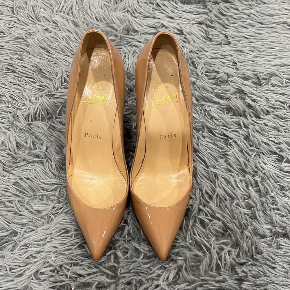 • Christian Louboutin • Pigalle Follies 100mm Pointed Toe Pumps Heels Leather